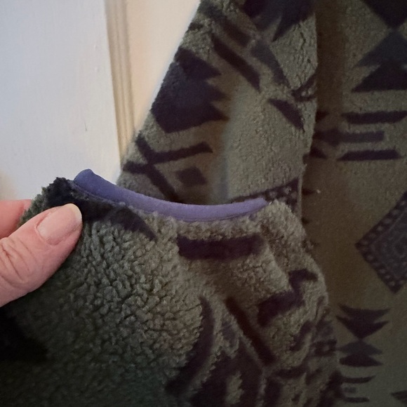 Men's Patterned Fleece Pullover by Riley Ridge - Picture 3 of 4